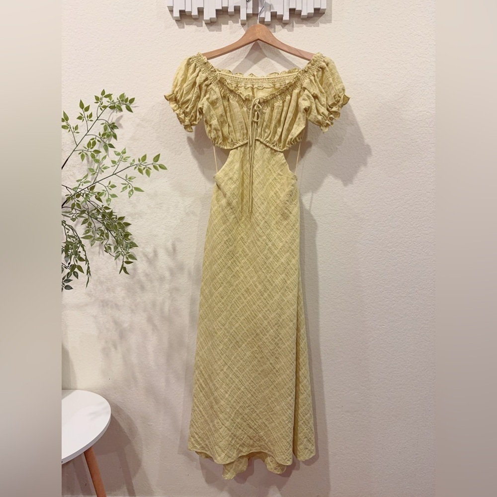 ASTR Arlina Midi Dress in Yellow Size Small NWT - Picture 2 of 6